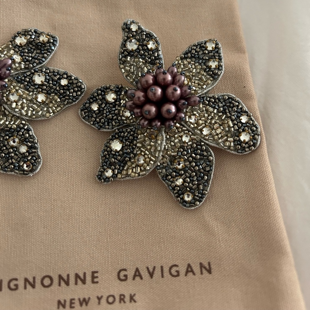 New Mignonne Gavigan large floral earrings - Picture 2 of 5